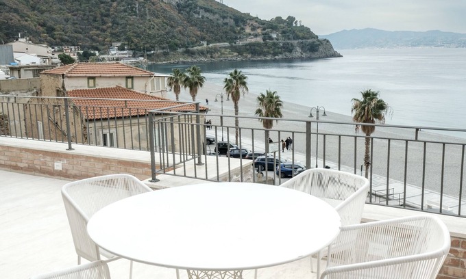 Scilla Casa | La balza di Scilla