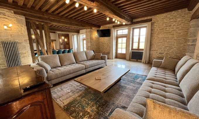 Chassagne-Montrachet Casa | La Bastide De Chassagne-montrachet