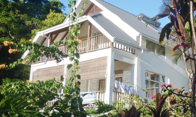 Mare Anglaise Apartamento | La Batie selfcatering Apartment
