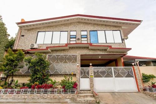 Paranaque Hotel | La Belladoza near Airport