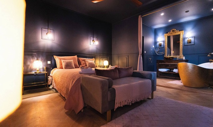 Talairan Casa | La Belle Dame sans Regrets