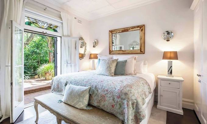 Balmain East Apartamento | La Belle de Balmain Serene Gem near Sydney Harbour