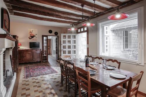 Saint-Cyr-en-Bourg Casa | La Belonnerie - Grande maison pour 13