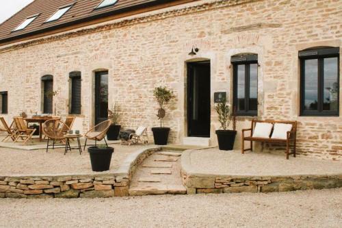 Palleau Casa | La Bergerie à Palleau, Les Blés Dorés et Les Graines de Lin à Corgengoux, proches de Beaune et de ses villages viticoles