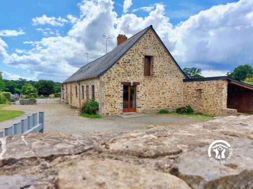 Saint-Ouen-des-Toits Casa | La Boulaie