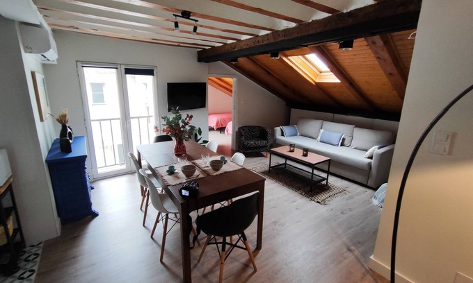 Burgos Apartamento | La buhardilla de los soportales