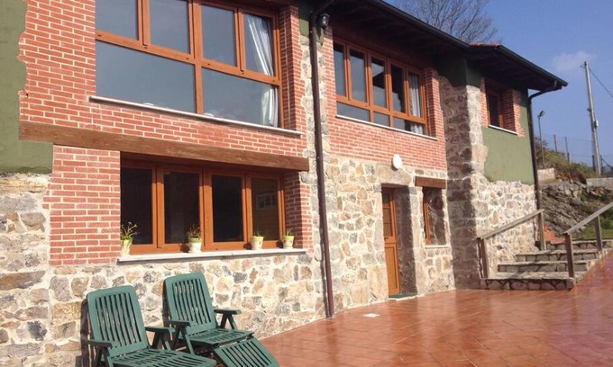 Peruyes Casa | La cabaña de la granxa