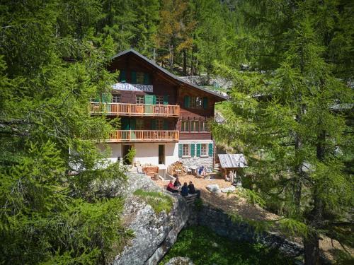 Evolene Hotel | La cabanotel
