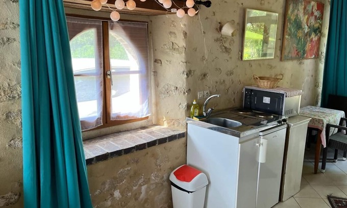Greez-sur-Roc Apartamento | La Campagne, au Calme, en Studio Indépendant