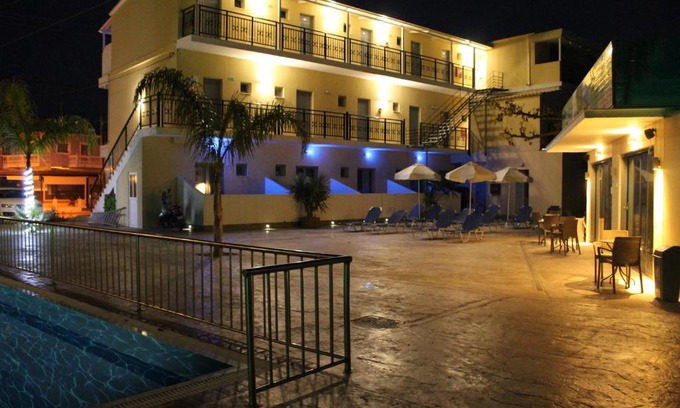 Alikanas Hotel | LA CARETTA S1