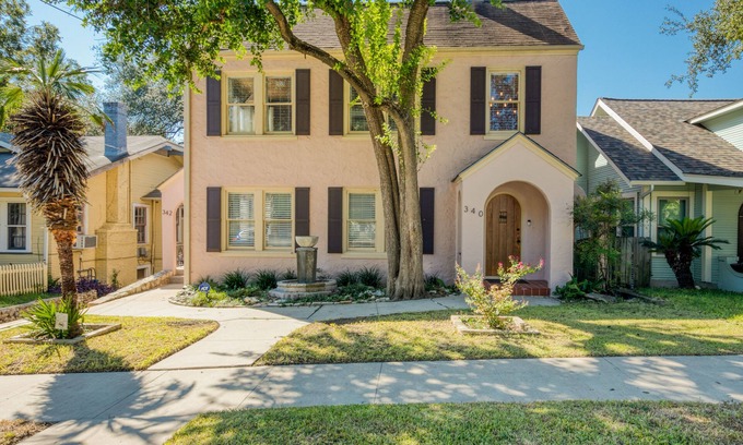 Monte Vista Casa | La Casa Abuelita - Historic District and Hot Tub!