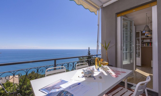 Capo Mimosa-Rollo Apartamento | La Casa Al Sole, Cervo, Italia