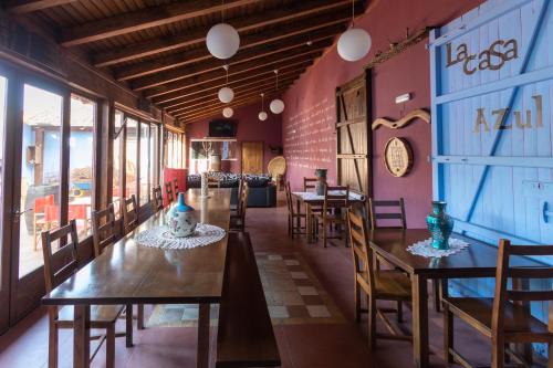 Alcanadre Casa | La Casa Azul