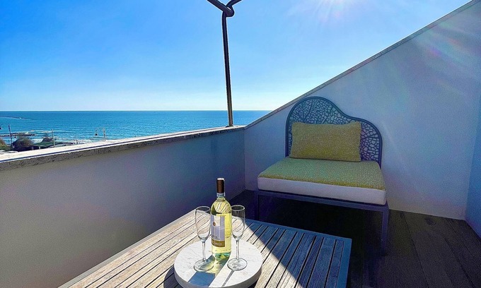 Borgo Santa Maria Apartamento | "La Casa da'Mare", un ático de encanto con vista al mar