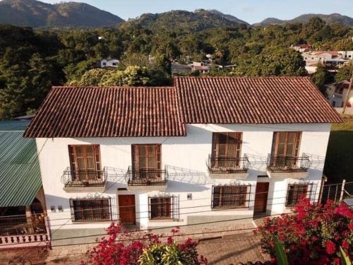 Copan Ruinas Casa | La Casa de Don Santiago Townhouse