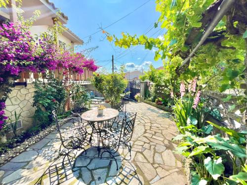 Distrito Sur Casa | La Casa de la Buganvilla