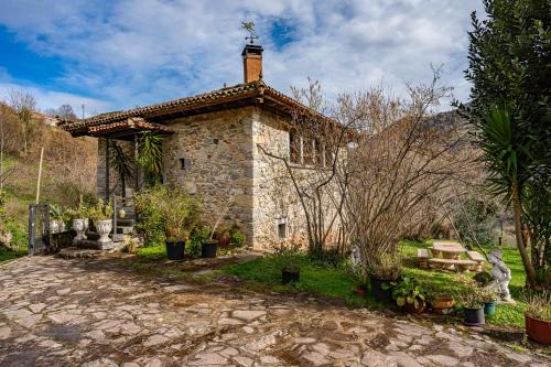 Santo Adriano Casa | La Casa De La Torre