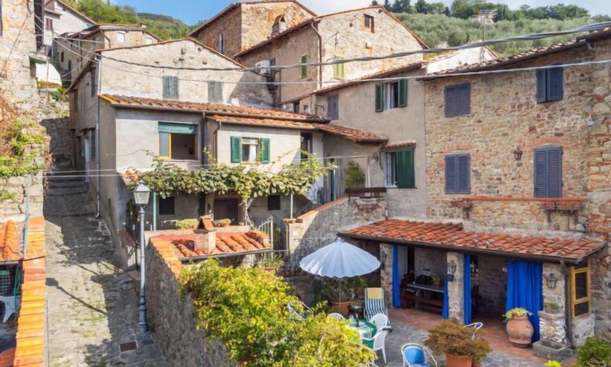 Collodi Apartamento | La casa del Fale di Collodi by Interhome