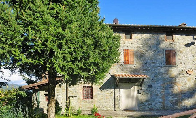 Piazza al Serchio Casa | La casa del girasole
