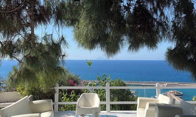Capo d'Orlando Cama Y Desayuno | La Casa del Nespolo