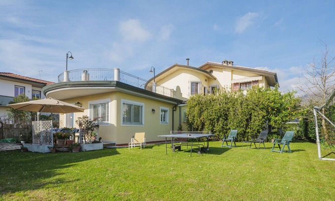 Cinquale Apartamento | La casa di Alice by Interhome