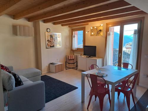 Vione Apartamento | La Casa di Allegra