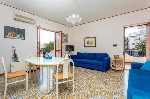Recanati Casa | La Casa Di Anna Giardini Naxos