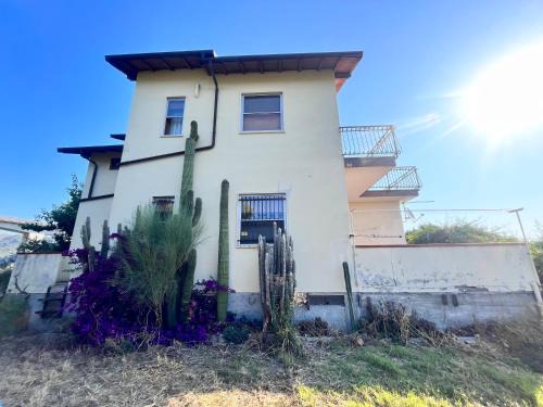 San Lorenzo al Mare Casa | La Casa di Bet