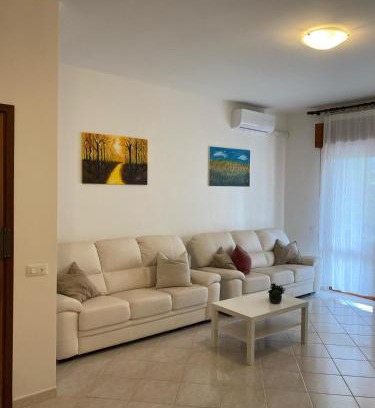 Zona XXXIII Acilia Sud Apartamento | La Casa di Carlotta e Camilla