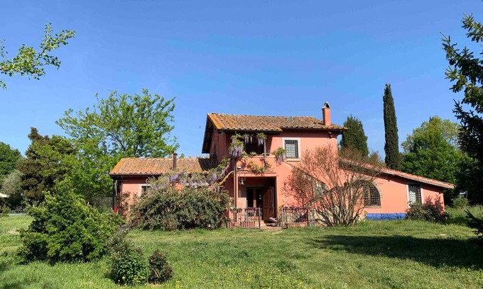Chia Apartamento | La casa di Francesco Incantevole casale di campagna with pool piscina
