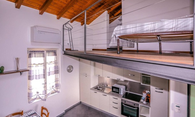Angera Apartamento | La Casa di Lillo Angera