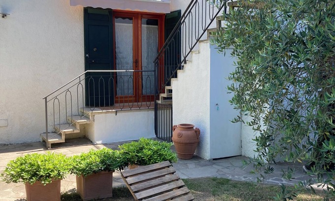 Principina a Mare Apartamento | La Casa di Mishka