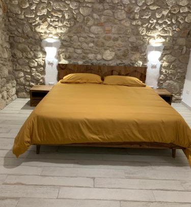 Formia Casa | LA CASA DI PIETRA