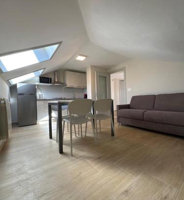 Madonna dell'Olmo Apartamento | La casa i due cedri