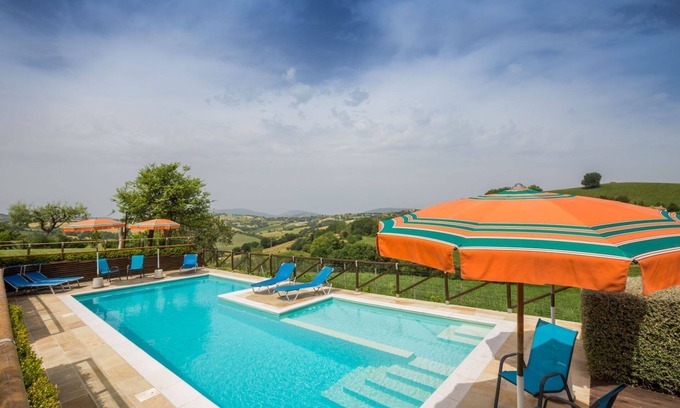 Orciano di Pesaro Apartamento | La Casa en Campagna, 4 apartamentos con piscina en Orciano, a 20 minutos del mar - app. al almacén