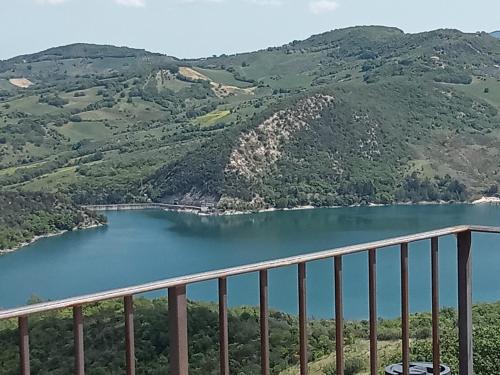 Civitella Messer Raimondo Apartamento | La Casa sul lago - Appartamento Glicine - Parco della Majella