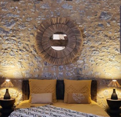Issigeac Cama Y Desayuno | La Casa Nomade