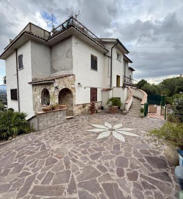 Fonte Nuova Apartamento | La casa tra gli ulivi di Fonte Nuova
