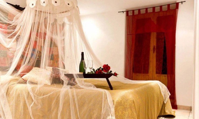 Sella Casa | La Casa Verda, es un Suite Rural, totalmente restaurada y decorada estilo árabe.