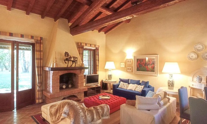 Curtatone Casa | La casetta nel bosco