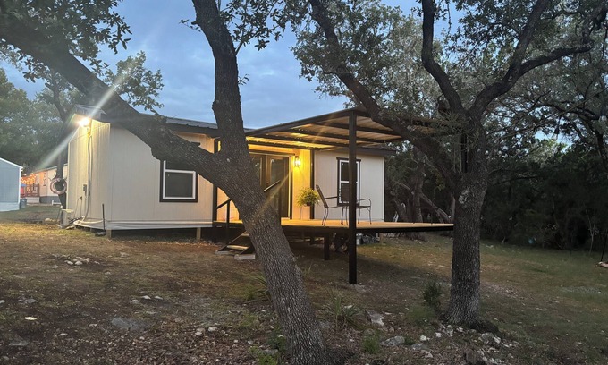 Lakehills Casa | La Casita 2.0 - Our Little piece of paradise in Lakehills