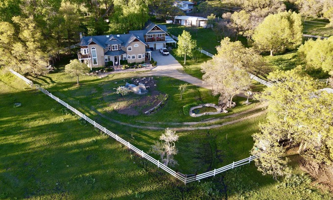 Arroyo Seco Casa | La Casita - casa de un escritor