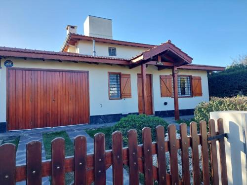 Villa General Belgrano Chalet De Esquí | La Casita - Chalet de Montaña