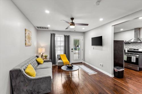 Southeast Houston Casa | La Casita de la Abuela