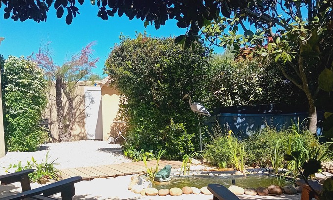Saint-Victor-la-Coste Casa | La Casita, house with garden, private jacuzzi, swimming pool in the heart of the Gard provençal region
