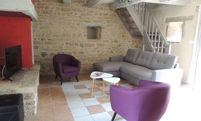 Vailhourles Casa | LA Cave de Pepe et sa Piscine