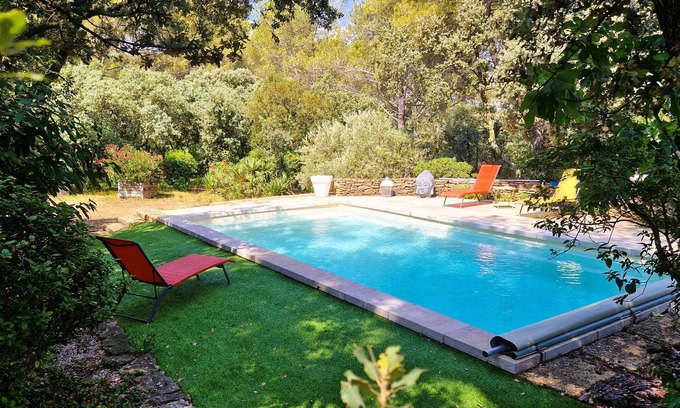 Grans Casa | La Chênaie, Mas Provençal 6 Personnes Avec Piscine