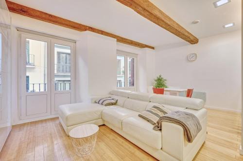 Centro histórico Apartamento | La Chapitela 7 by Clabao