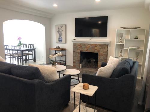 North Hollywood Casa | LA Charm
