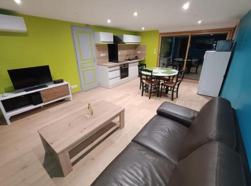 Saint-Thibaud-de-Couz Apartamento | La Chartreuse du Mont Outheran